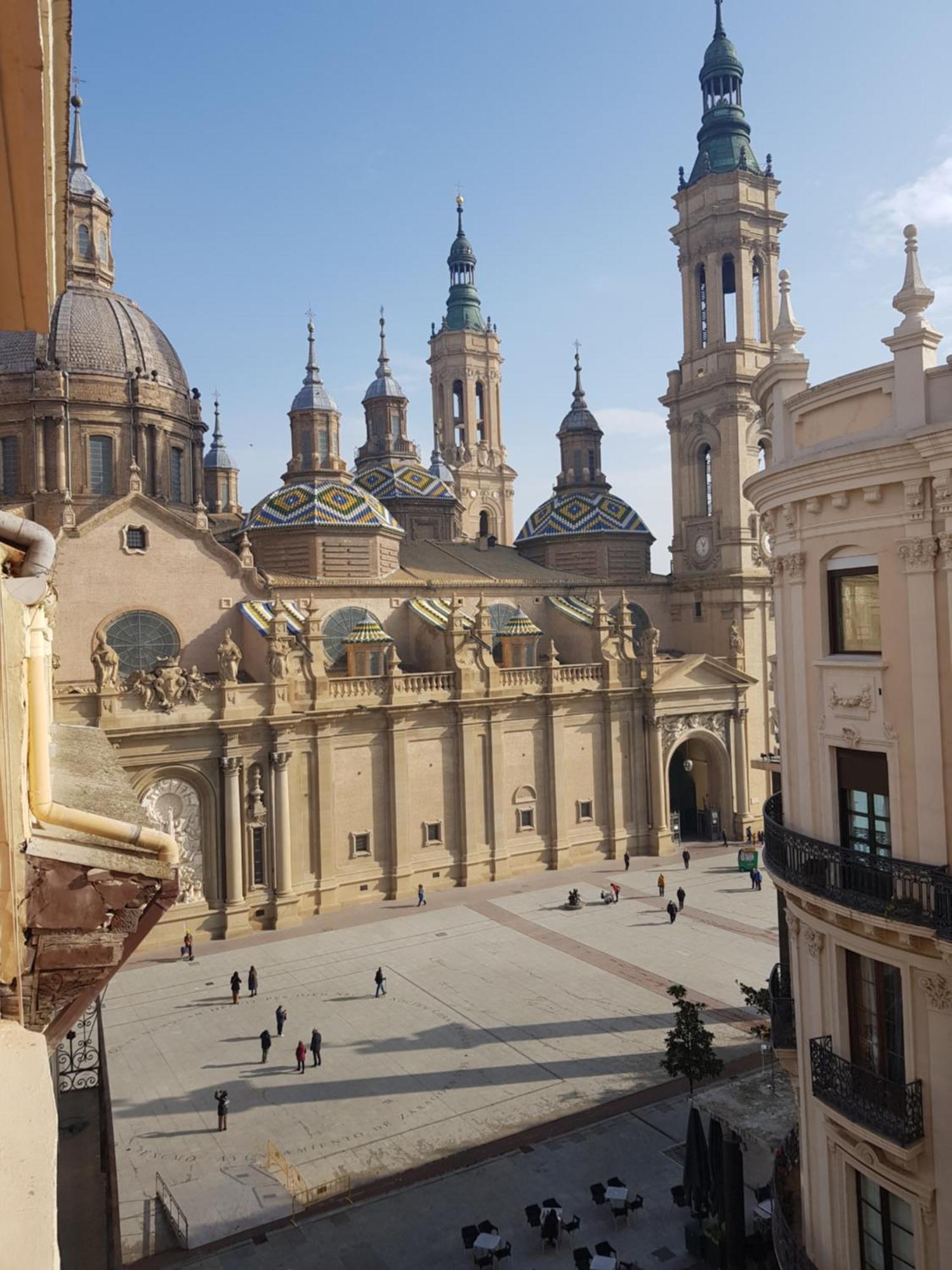 Апартаменты El Balcon De Pilar Сарагоса Номер фото